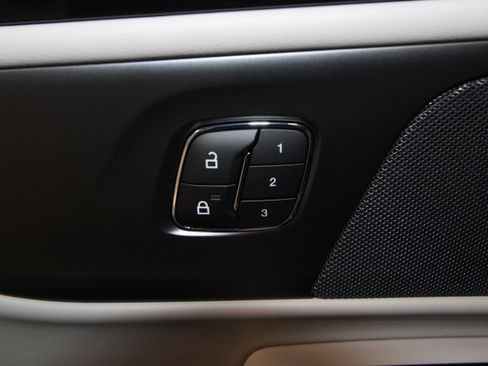 New 2026 Lincoln Nautilus Reserve image 7