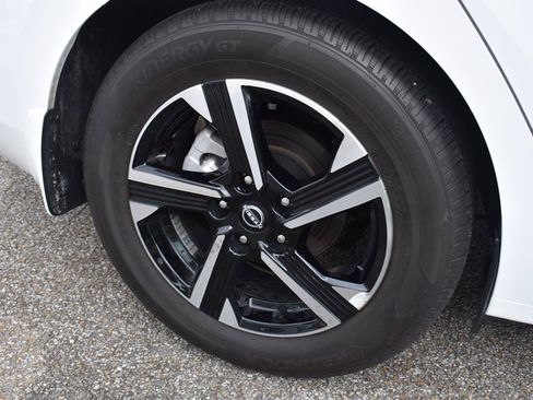 Certified 2025 Nissan Sentra SV w/ All-Weather Package FWD image 13