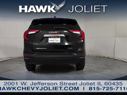 Used 2024 GMC Terrain SLE AWD/4WD image 6