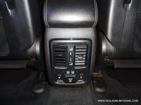 Used 2014 Jeep Grand Cherokee Limited AWD/4WD image 19