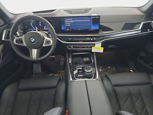 New 2026 BMW X5 sDrive40i image 8