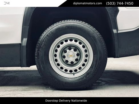 Used 2024 Chevrolet Silverado EV W/T image 40