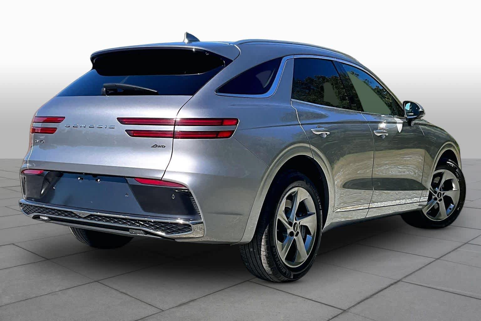 Used 2026 Genesis GV70 2.5T AWD/4WD image 13