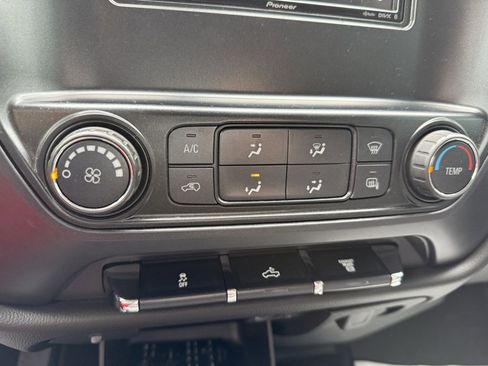 Certified 2016 Chevrolet Silverado 2500 W/T w/ WT Convenience Package image 15