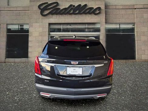Used 2021 Cadillac XT5 Premium Luxury AWD/4WD image 4