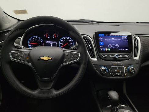 Used 2023 Chevrolet Malibu LS FWD image 22