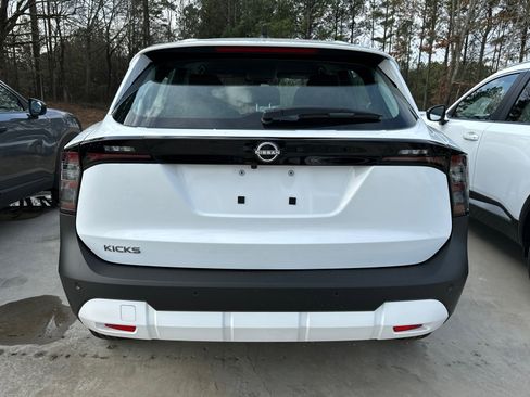 New 2026 Nissan Kicks S image 4
