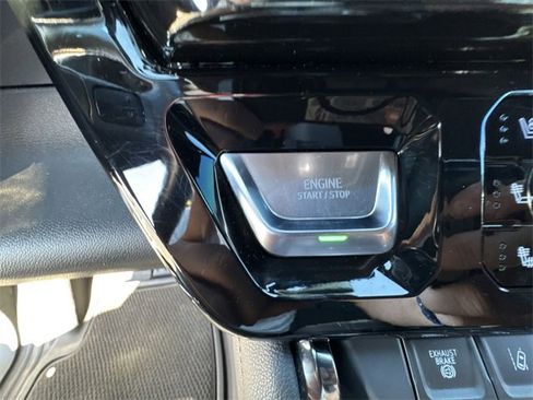 Used 2024 GMC Sierra 2500 AT4 w/ AT4 Premium Plus Package image 18