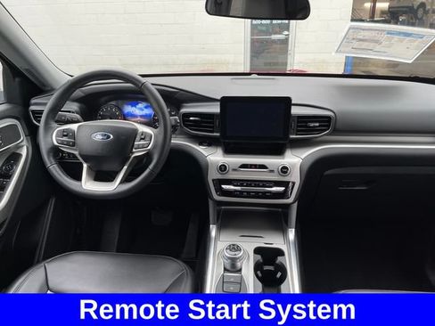 Used 2024 Ford Explorer XLT w/ Equipment Group 202A AWD/4WD image 12