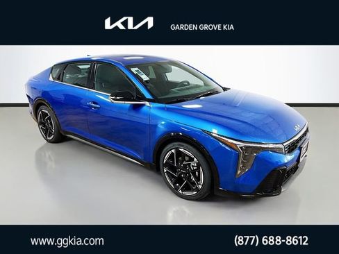 New 2025 Kia K4 GT-Line image 1
