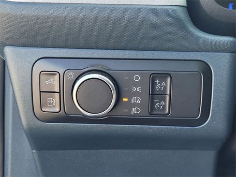 New 2025 Ford Maverick XLT image 9