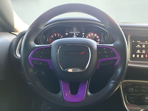 Used 2020 Dodge Challenger SXT w/ Driver Convenience Group AWD/4WD image 17