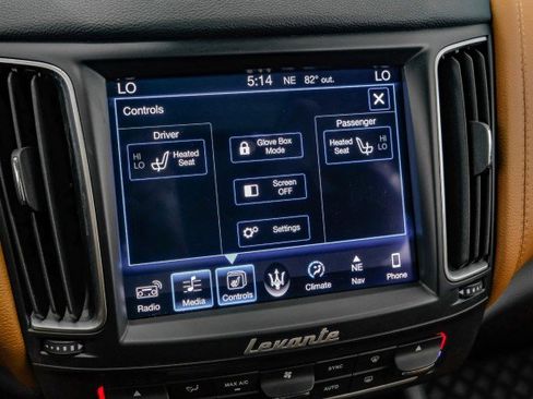 Used 2017 Maserati Levante S image 28