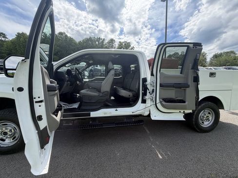 Used 2021 Ford F350 XL w/ Power Equipment Group AWD/4WD image 37