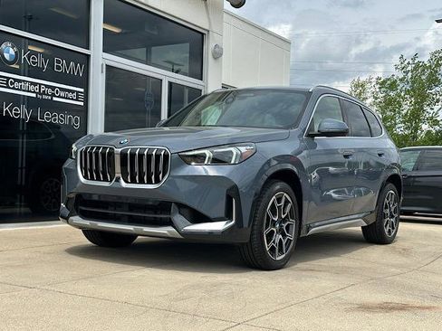 Certified 2025 BMW X1 xDrive28i w/ Technology Package AWD/4WD image 3