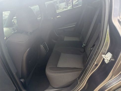 Used 2022 Dodge Charger R/T RWD image 7