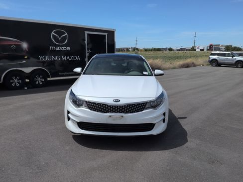 Used 2016 Kia Optima EX w/ Premium Package FWD image 2