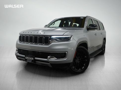 Used 2023 Jeep Wagoneer L Series II w/ Premium Group I image 1