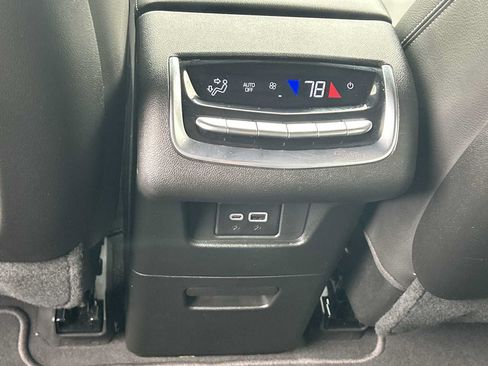 Used 2025 Cadillac XT6 Luxury AWD/4WD image 22