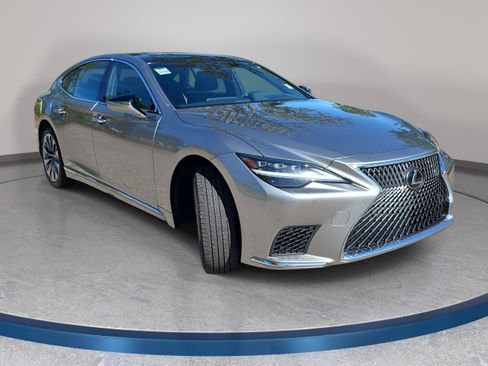 Used 2022 Lexus LS 500 w/ Interior Upgrade Package RWD image 3