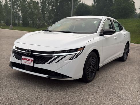 New 2026 Nissan Sentra SV w/ SV Convenience Package FWD image 2