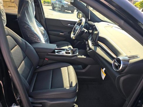 New 2026 Chevrolet Equinox LT w/ Convenience Package II AWD/4WD image 11