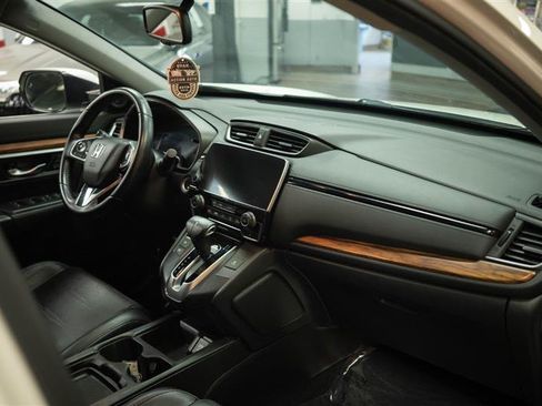 Used 2018 Honda CR-V Touring image 15