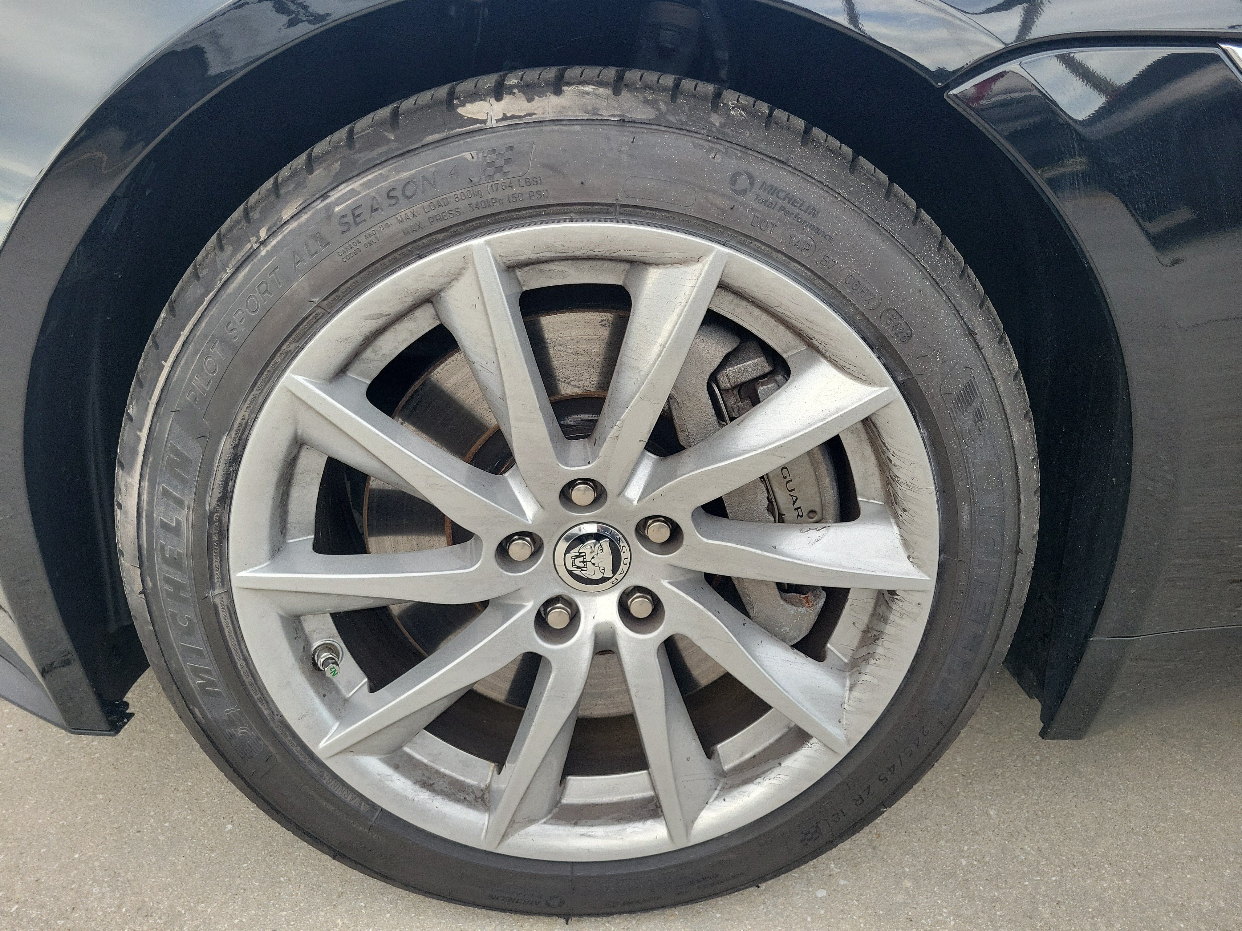 Used 2014 Jaguar F-TYPE Convertible RWD image 7