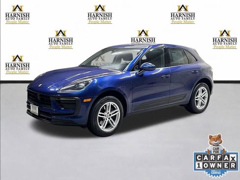 Used 2024 Porsche Macan AWD/4WD image 1