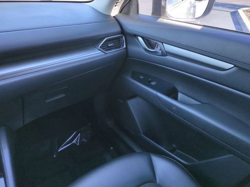 Used 2018 MAZDA CX-5 Touring w/ Preferred Equipment Package image 17