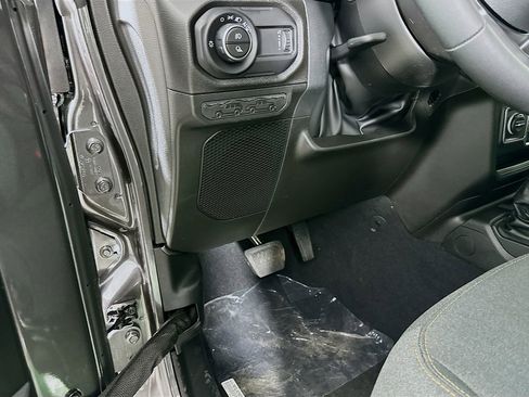 New 2026 Jeep Gladiator Sport image 22