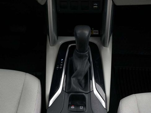 Used 2022 Toyota Corolla Cross LE image 21