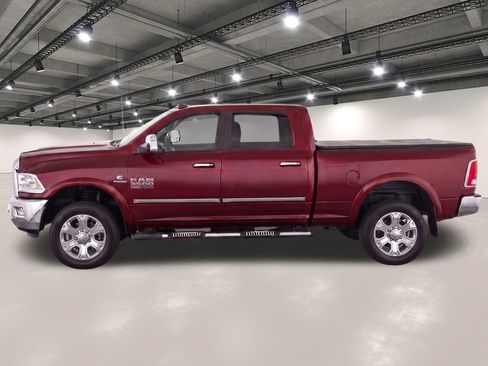 Used 2017 RAM 3500 Laramie w/ Snow Chief Group AWD/4WD image 6