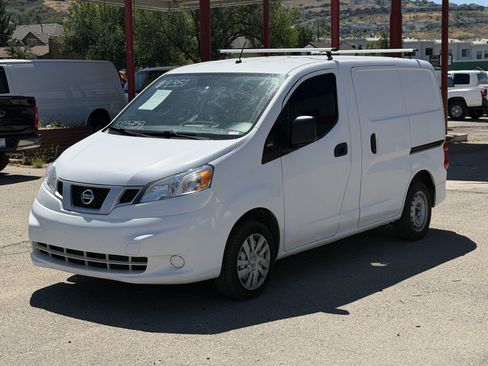 Used 2018 Nissan NV200 S FWD image 2