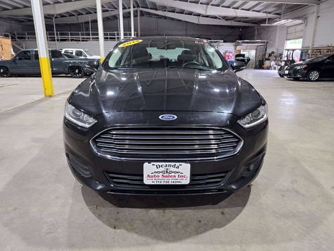 Used 2014 Ford Fusion SE FWD image 17