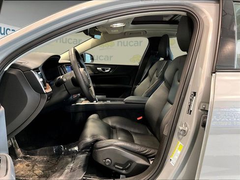 Used 2024 Volvo S60 B5 Ultimate w/ Climate Package image 11