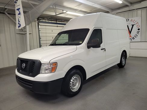 Used 2019 Nissan NV 2500 S RWD image 2