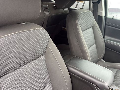 Used 2020 GMC Acadia SLE FWD image 6