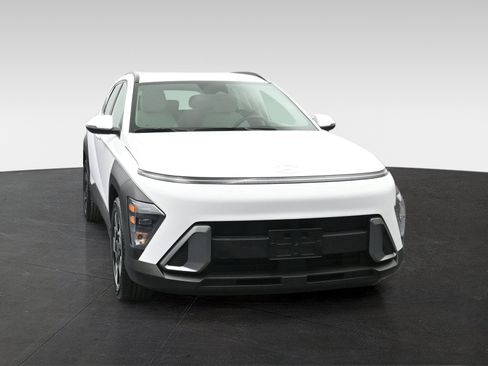 Certified 2024 Hyundai Kona SEL FWD image 7