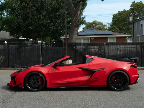 Used 2025 Chevrolet Corvette Z06 w/ Z07 Performance Package RWD image 8