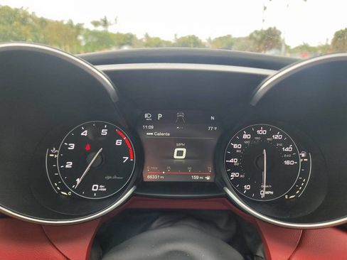 Used 2018 Alfa Romeo Giulia Ti Sport w/ Quick Order Package 22U Sport image 18