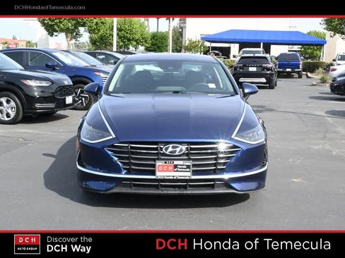 Used 2022 Hyundai Sonata SE w/ Preferred Accessory Package image 2