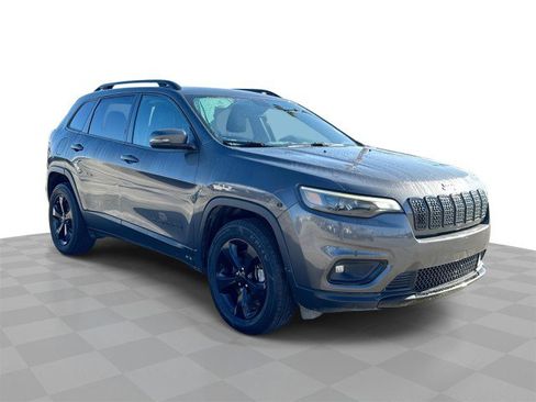 Used 2020 Jeep Cherokee Latitude Plus image 1