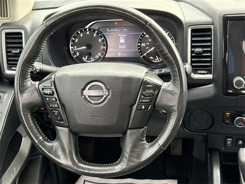 Used 2022 Nissan Frontier SV image 13