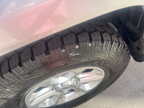 Certified 2016 Toyota 4Runner SR5 AWD/4WD image 22