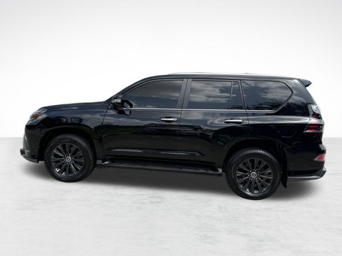 Used 2023 Lexus GX 460 Premium w/ Accessory Package AWD/4WD image 2