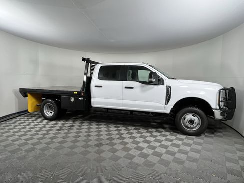 Used 2023 Ford F350 XL w/ Snow Plow Prep Package image 5