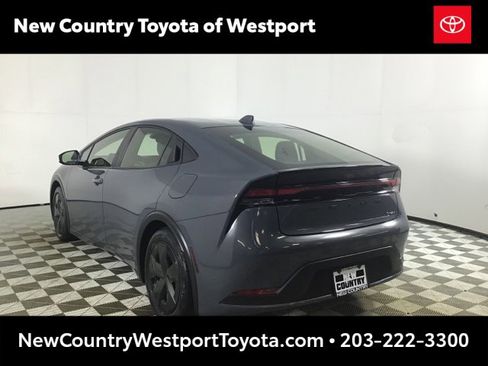 Used 2024 Toyota Prius LE image 5