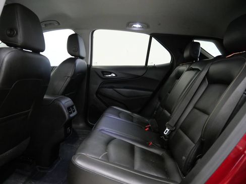 Used 2020 Chevrolet Equinox LT w/ Sport Edition FWD image 23