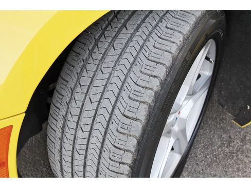 Used 2017 Chevrolet Camaro LT RWD image 32